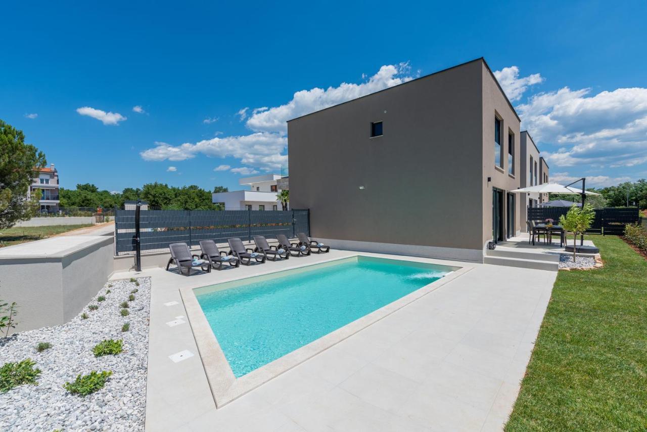 Villa Atena 波雷奇 外观 照片